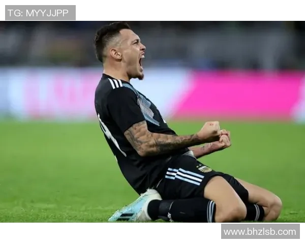 巴西足球明星的卡通绘画风格与激情足球的完美结合