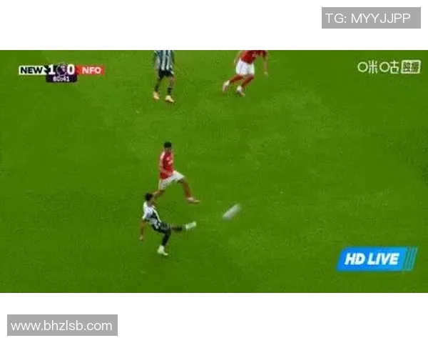 足球明星高峰近期动态分析及其对足球界的影响探讨 足球明星高峰近期动态分析及其对足球界的影响探讨