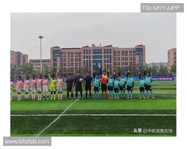 重庆足球队在足球团队协作排行榜中荣登第六名展现出色团队精神与默契配合